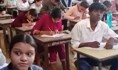 सतना में देरी से पहुंचे छात्रों को परीक्षा से रोका:पेपर नहीं दे पाए 8:55 पर पहुंचे करीब 50 छात्र; 29 हजार परीक्षार्थी हुए शामिल