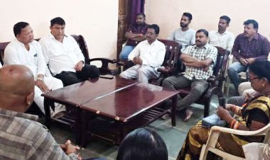 शपथ ग्रहण के पूर्व भाजपा के पार्षदों की बैठक