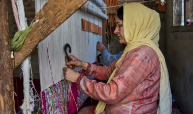 ट्रंप टैरिफ से मुश्किल में कश्मीरी कालीन उद्योग