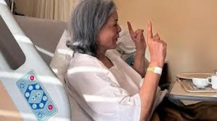चिकित्सा प्रक्रिया से गुजरने के बाद स्वास्थ्य लाभ ले रही हैं जीनत अमान