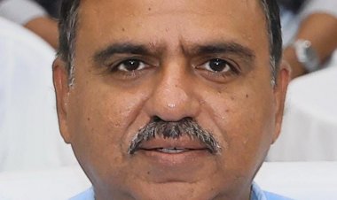 विश्व थैलेसीमिया दिवस 8 को : सूखते-सफेद चेहरे, बीमार, खून की कमी, लिवर व तिल्ली में सूजन जैसे लक्षणों से शिशु में बीमारी का पता चलता है-डॉ. माखीजा