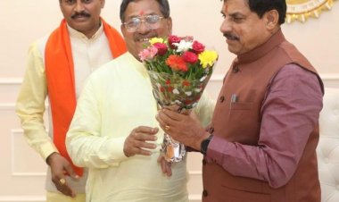 बड़वानी के पूर्व विधायक पटेल ने CM से की मुलाकात:ग्रामीण क्षेत्रों में सड़क, स्वास्थ्य केंद्र और किसानों की समस्याओं पर चर्चा