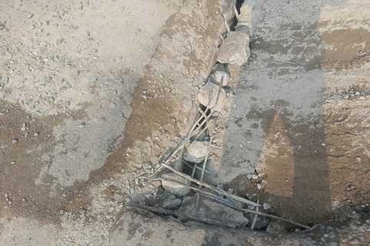 Shahdol: सोन नदी के पुल का पिलर झुका, पुल के बीच हुआ एक गड्ढा, वाहनों की आवाजाही की बंद