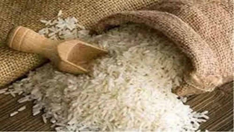 चावल तिहार में दिया जा रहा 3 महीने का चावला, सरकारी राशन दुकान में मची भगदड़