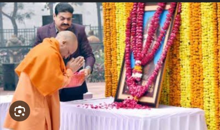 सीएम योगी ने नेताजी को स्वतंत्रता आंदोलन के महानायक की संज्ञा देते हुए आजादी की लड़ाई में उनके अमूल्य योगदान के लिए कृतज्ञता व्यक्त की।