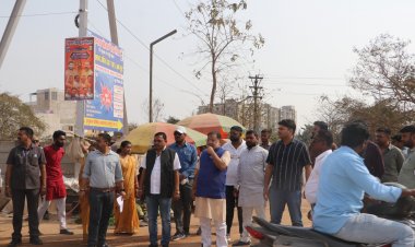 सड़क निर्माण की धीमि गति पर विधायक सुनील सोनी ने लगाई फटकार  समय सीमा में सड़क निर्माण हो - विधायक सुनील सोनी