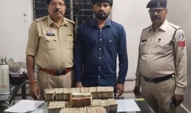 75 लाख का काला खेल? रायपुर में एक्टिवा से बरामद हुआ कैश का पहाड़, युवक हिरासत में