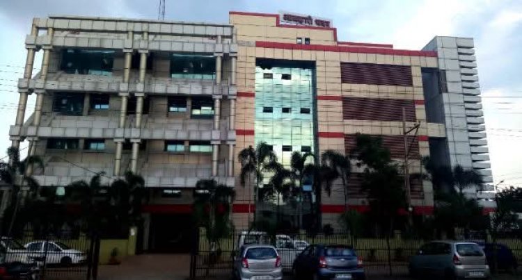 ऑडिट से पहले रायपुर आबकारी भवन में लगी आग