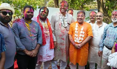 आज विधायक कार्यालय में सुनील सोनी  से होली   मिलन समारोह में उमड़ी भीड़