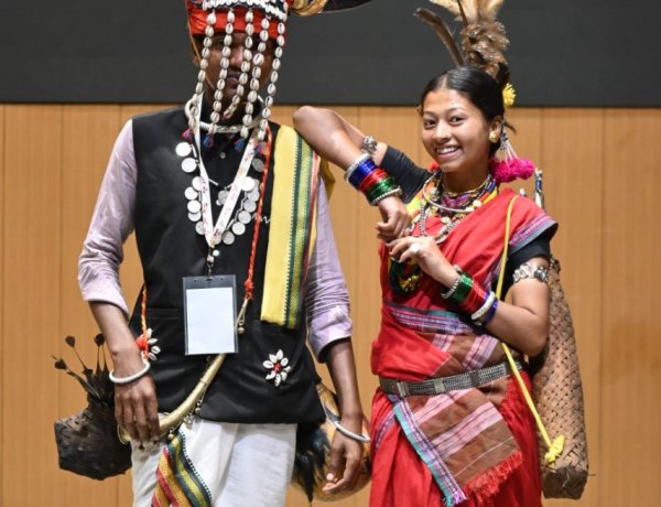 रायपुर : अबूझमाड़ की बेटी वनिता नेताम ने ‘आदि पर्व 2026’ में रचा इतिहास : वर्ल्ड रिकॉर्ड में दर्ज हुआ नाम