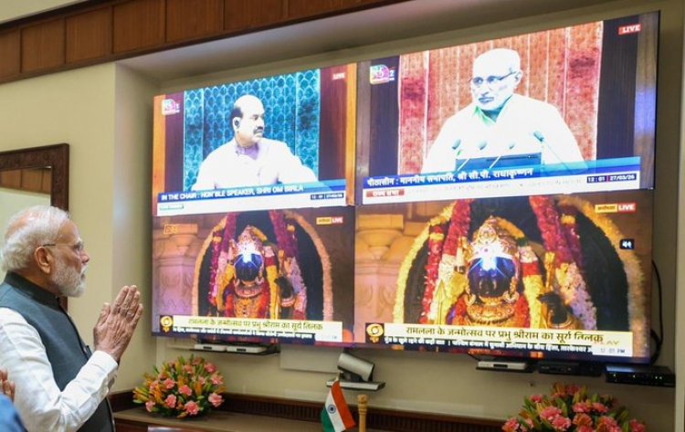 प्रधानमंत्री ने श्री राम जन्मभूमि मंदिर में सूर्य तिलक देखा