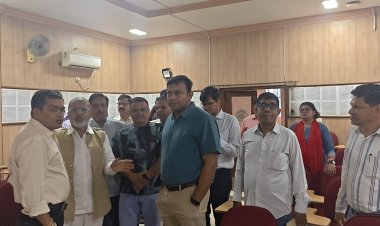 आधुनिक सुविधाओं से सुसज्जित होगा रायपुर प्रेस क्लब, रजत  बंसल जनसम्पर्क  आयुक्त ने  की  निरीक्षण  1 करोड़ की लागत से होगा कायाकल्प