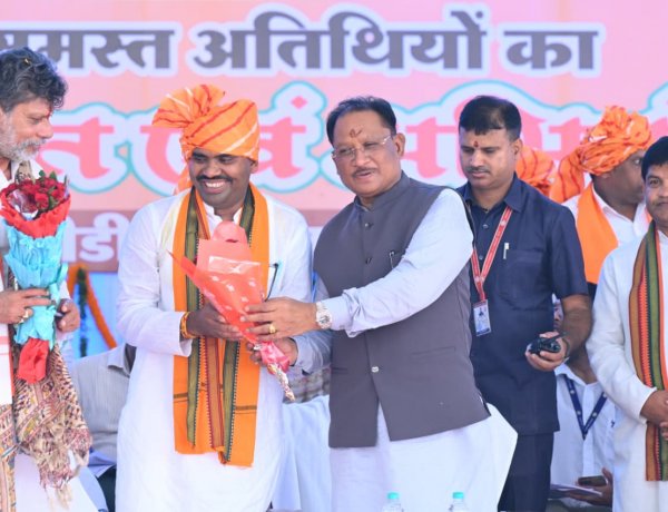 मुख्यमंत्री श्री विष्णुदेव साय ने बम्हनीडीह के विकास की नई यात्रा का किया शुभारंभ