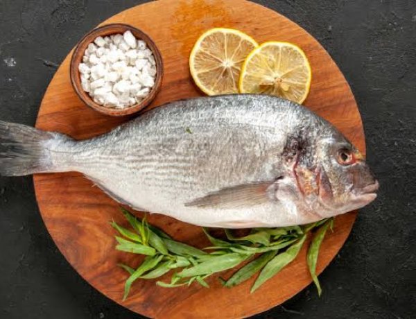 Heart Health Tips: कौन सी मछली खाने से दिल को मिलता है फायदा? जानें हार्ट अटैक का खतरा कम करने में कैसे करती है मदद