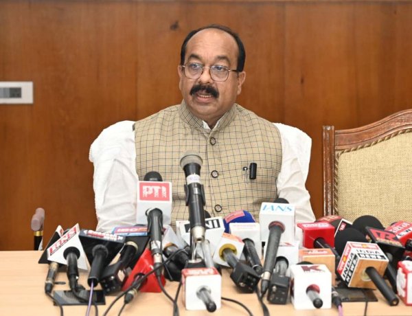 रायपुर में कैबिनेट बैठक के बाद उप मुख्यमंत्री अरुण साव ने की प्रेस वार्ता, किसानों से धान खरीदी समेत कई अहम निर्णयों की दी जानकारी