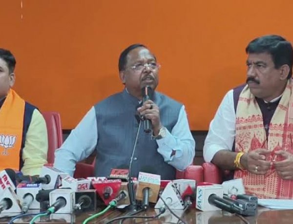 छत्तीसगढ़ में धान खरीदी से पहले किसानों को बड़ा झटका या राहत का इंतजार, 21 क्विंटल पर बोनस देने का फैसला अब तक नहीं, मंत्री रामविचार नेताम ने बताई पूरी बात