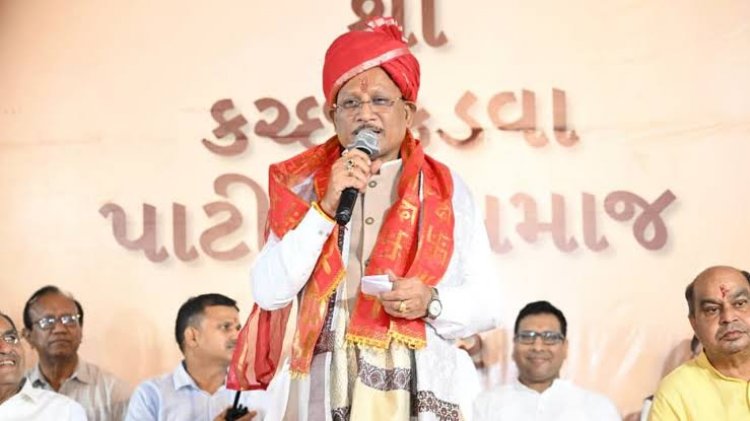 रायपुर के गरबा पंडालों में पहुंचे CM विष्णुदेव साय, महिलाओं के लिए किया बड़ा ऐलान; 68 लाख महिलाओं को हर महीने मिल रहे 1,000 रुपये