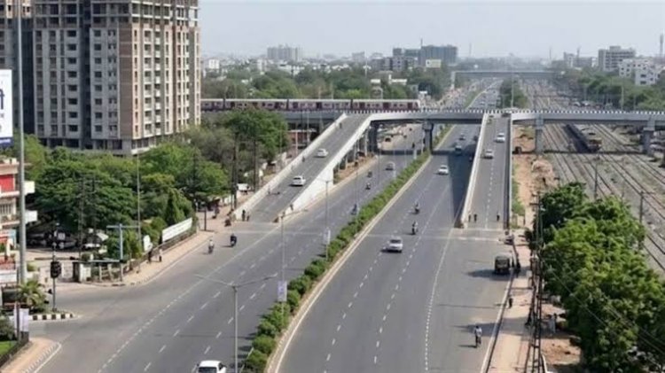 छत्तीसगढ़ में सड़क हादसों पर लगेगी लगाम? नवा रायपुर में बड़े मंत्रियों की बैठक, ट्रैफिक व्यवस्था सुधारने के लिए बनी रणनीति