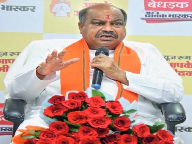 MLC चुनाव में कांग्रेस की हार पर पुरंदर मिश्रा का तंज, बोले- बैलेट पेपर से भी सूपड़ा साफ, अब क्या हाथ उठवाकर चुनाव कराएगी पार्टी?